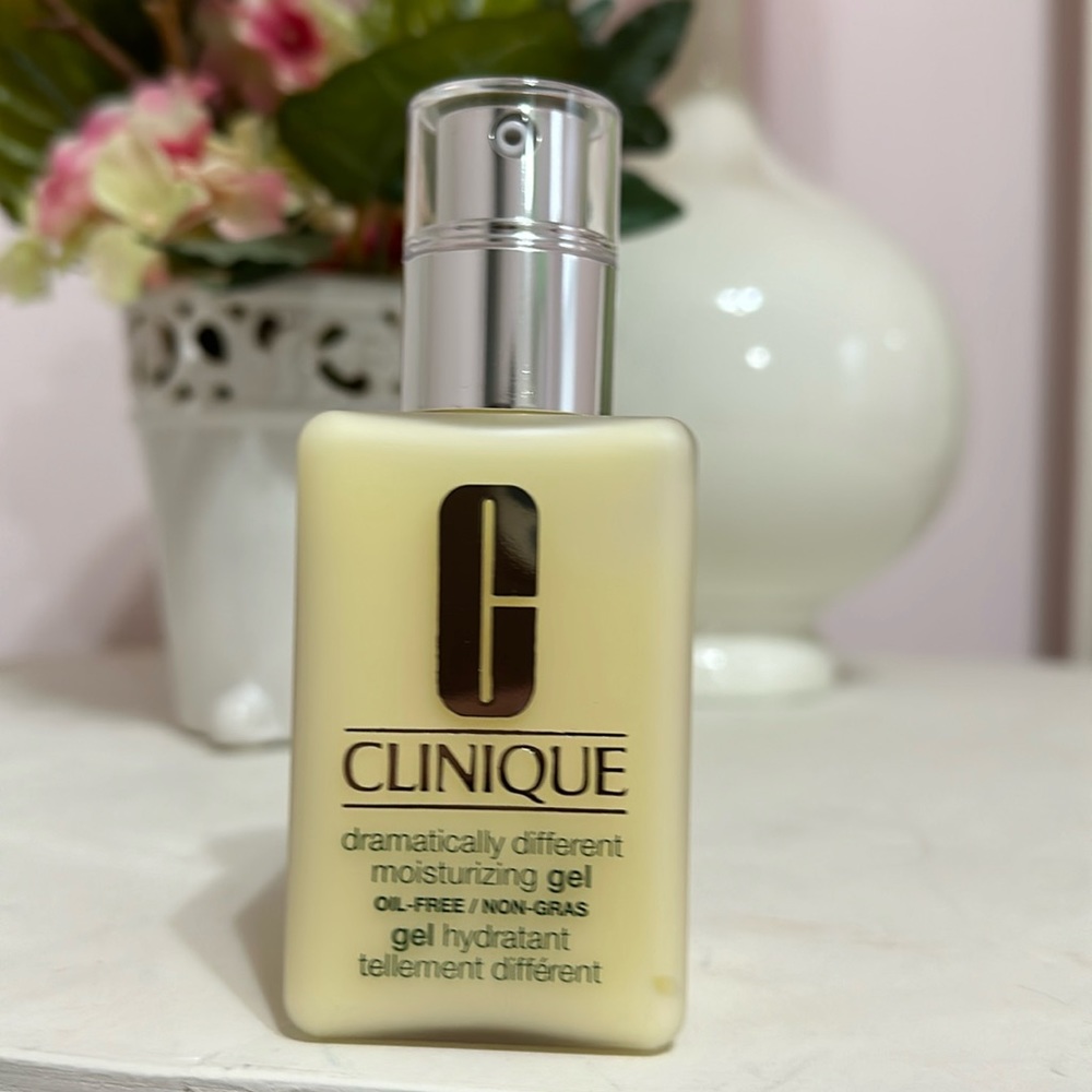 Clinique dramatically different moisturizing gel 4.2 fl oz